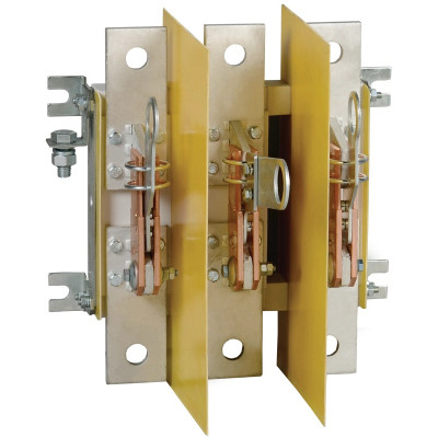 Разъединитель IEK PE-31160-0630 630А