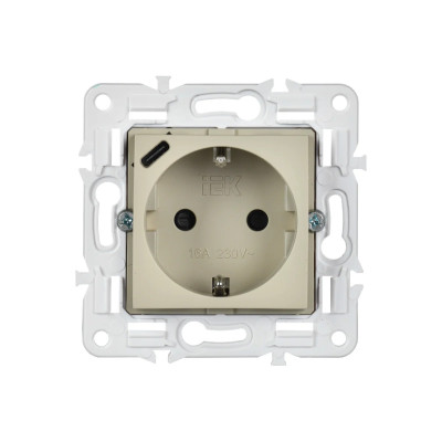 SKANDY Розетка с заземлением с защитными шторками 16А с USB C 18Вт SK-R17B бежевый IEK