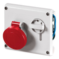 Розетка скрытой установки DKC IP44 32А 3P+E+N 400В с механической блокировкой и верхним расположением разъема