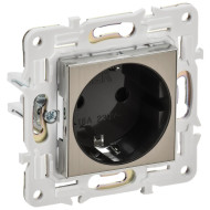SKANDY Розетка с заземлением с защитными шторками 16А безвинтовое крепление SK-R06N металл никель IEK